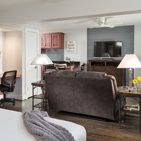 Iris Inn & Cabins 웨인스보로 외부 사진