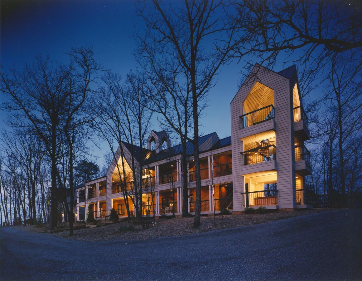 Iris Inn & Cabins 웨인스보로 외부 사진